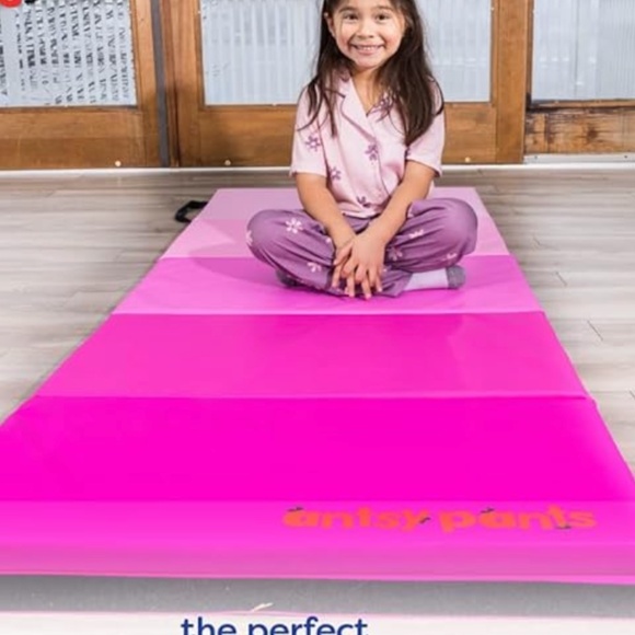 Moving soon! New Tumbling Mat – Gymnastics Mat, Sturdy, Foldable Tumbling Mat - Picture 2 of 6